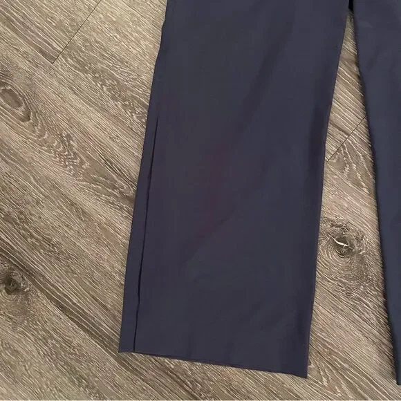 Athleta Tribeca Crop Navy Blue - Picture 2 of 9